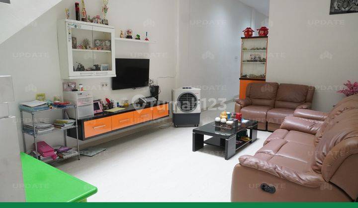 Ruko Di Jalan Serbaguna Medan 8