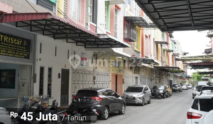 Rumah Di Komplek Brayan City Jalan Pertempuran Medan 1