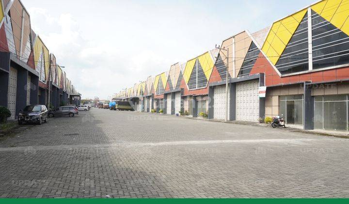 Gudang Di Pergudangan Mega Trans Centre Jalan Medan 3