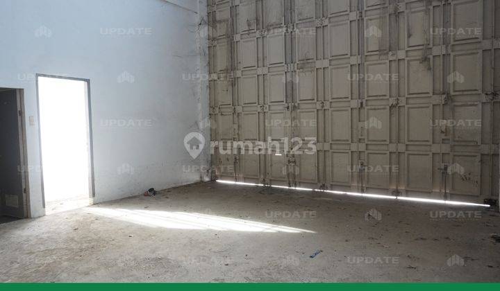 Gudang Di Pergudangan Mega Trans Centre Jalan Medan 8