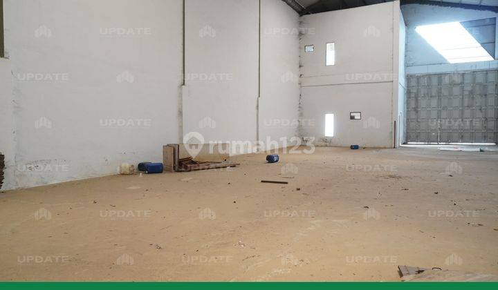 Gudang Di Pergudangan Mega Trans Centre Jalan Medan 11
