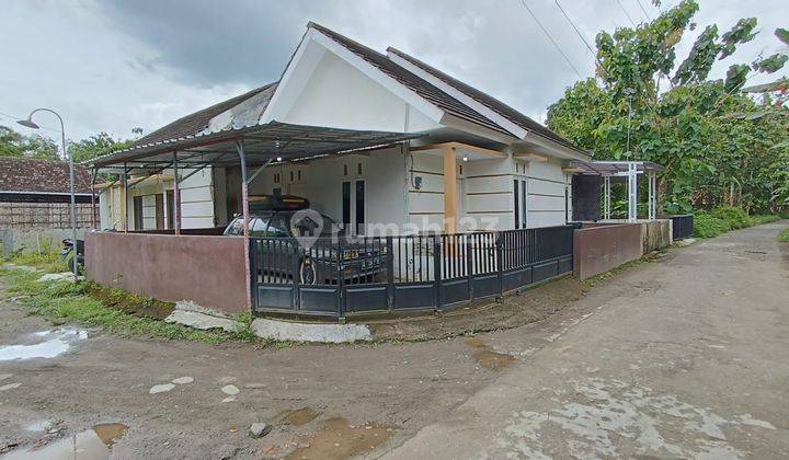 Rumah Dekat Pasar Barongan di Jl Imogiri Barat Km 13 Siap Huni 1