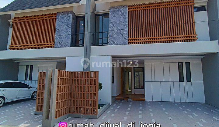 Rumah Mewah Dekat Kampus Ugm di Maguwoharjo Dalam Ringroad 1