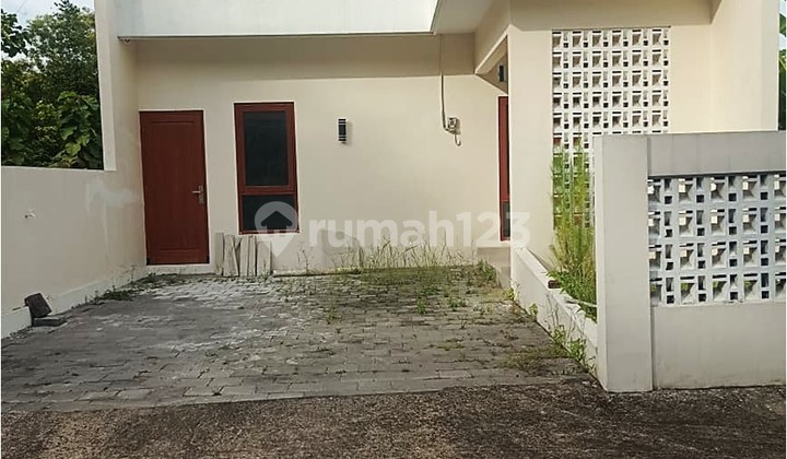 Rumah Dijual Dekat Rs Pku Muhammadiyah Gamping di Jl Wates Km 7 Siap Huni Rumah Dijual Dekat Rs Pku Muhammadiyah Gamping di Jl Wates Km 7 Siap Huni