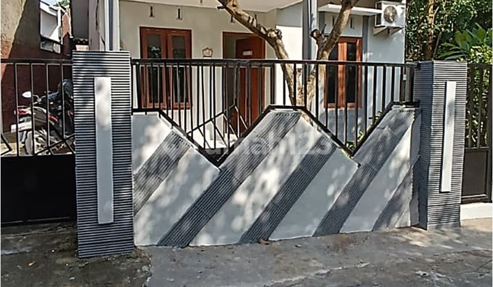 Rumah Dijual di Jl Imogiri Barat Km 11 Dekat Stadion Sultan Agung Siap Huni Rumah Dijual di Jl Imogiri Barat Km 11 Dekat Stadion Sultan Agung Siap Huni