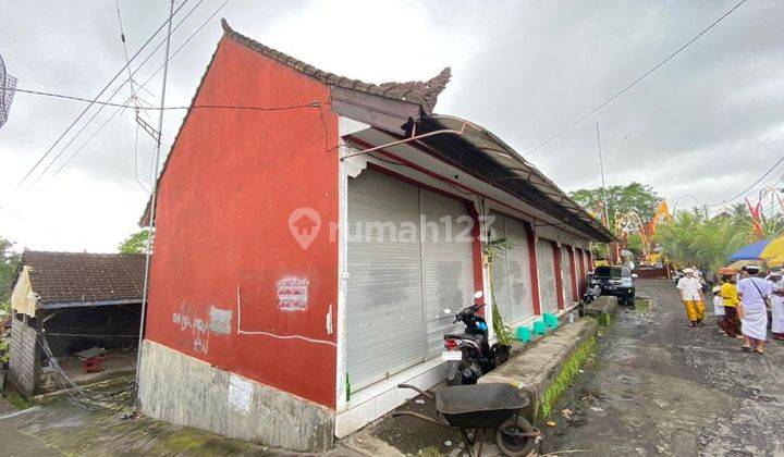 Minimalist Shop in Solid Environment on Jl Rama Delod Peken Tabanan 1