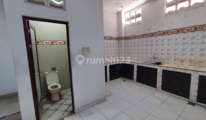 Ruko Strategis 3 Lantai di Jl Kendedes Kuta Badung Bali, Badung 12