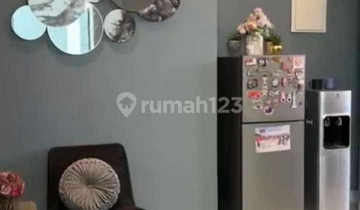 For Sale American Classic House, Building Still in Very Good Condition in Taman Gadaria, South Jakarta. 2