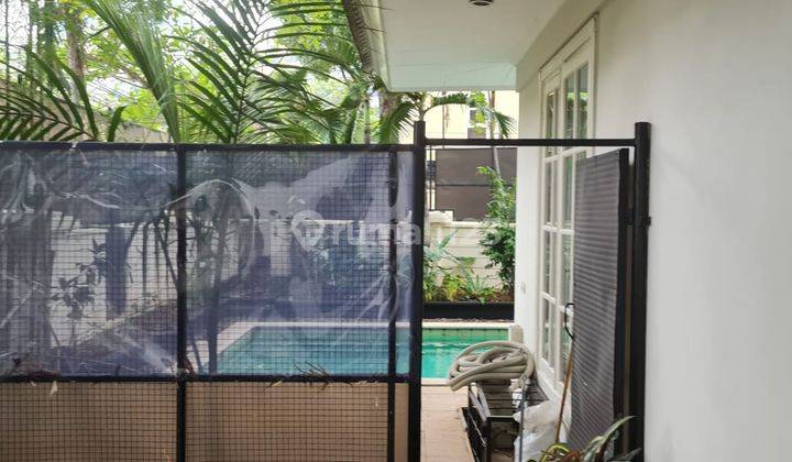 Disewa Rumah unfurnished Di Jl.denpasar Mega Kuningan Jakarta Selatan  3