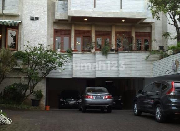 Dijual Rumah Lux Di Jl. Bukit Golf Pondok Indah Jakarta Selatan  1