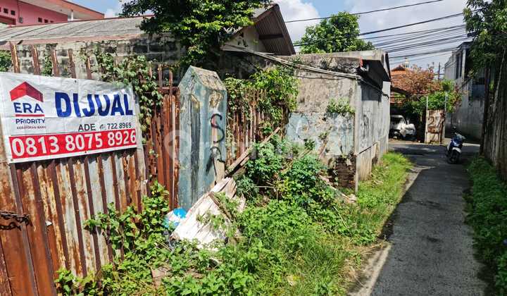 For Sale Old House Land Measurement in Haji Nawi, Kebayoran Baru, South Jakarta