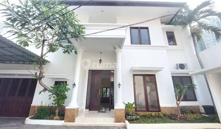 Dijual Rumah Cantik Siap Huni Pool Kemang Jakarta Selatan  2