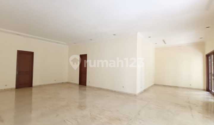DISEWAKAN RUMAH LOKASI SANGAT STRATEGIS (Akses Jalan Utama Cocok Untuk Kantor) DI KEMANG JAKARTA SELATAN 2