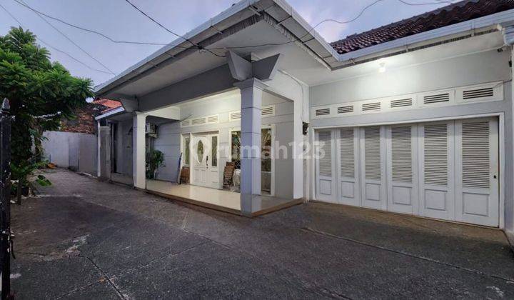 DIJUAL RUMAH SIAP HUNI MAMPANG PRAPATAN JAKARTA SELATAN 1