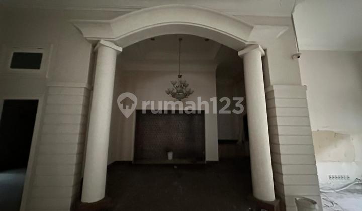 FOR SALE OLD HOUSE READY TO OCCUPY ON JL. ZAMRUD PERMATA HIJAU SOUTH JAKARTA 2