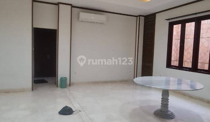 Disewakan Rumah Terusan Hanglekir Kebayoran Baru Jakarta Selatan  2