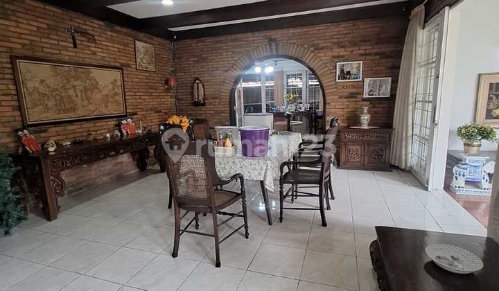 For Sale House in Kemang Still Very Well Maintained and Building Still Good in North Kemang, South Jakarta 2