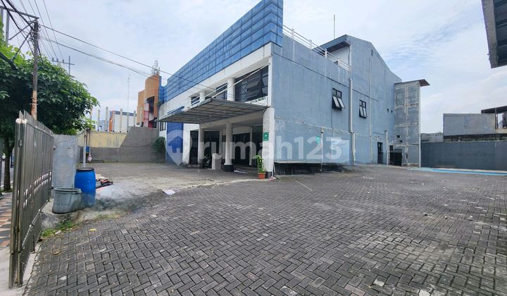Ready-to-Occupy Mayjend Sungkono Building Suitable for Surabaya Showroom