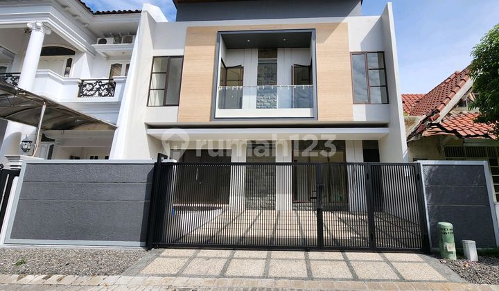 For Quick Sale New Minimalist House in Citraland West Surabaya