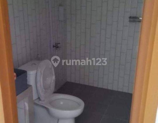 Rumah Bagus 2 Lantai Shm Di Bintara Jaya  2