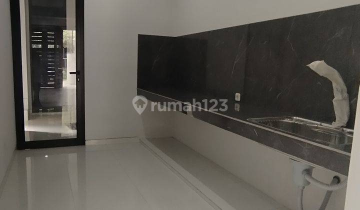 DIJUAL RUMAH CITRALAND UTAMA MODERN MINIMALIS 2