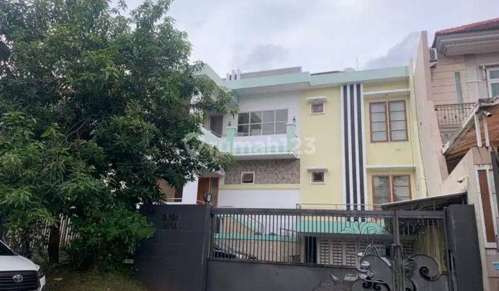 Dijual Rumah Graha Family Surabaya Bangunan Terawat 1