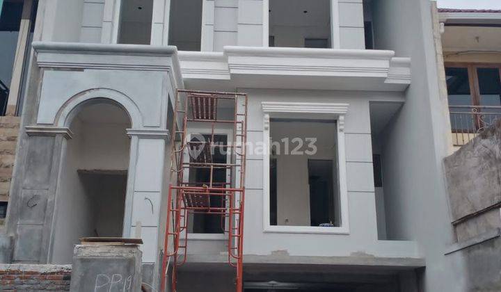 Rumah 3 lantai graha paling murah hanya 4Man saja! Smpg pakuwon 1