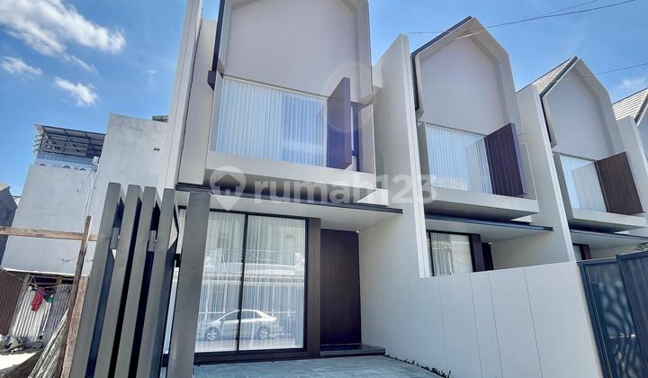 Rumah.full.furnish.model.scandavian.selangkah.dengan.galaxymall