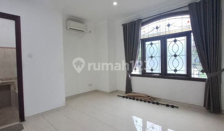 Rumah.wbm.paling.murah Di.kelas.only 2man Lt 240.di Raya .wiyung  2