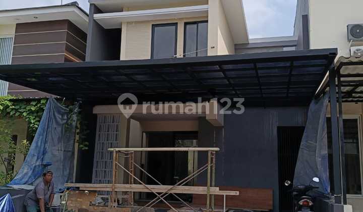 Jual Rumah Dian Istana New MinimaLis 2 Lt Kondisi 95% 1