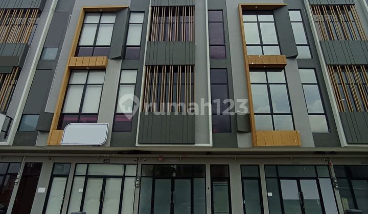 FOR SALE: EASTERN PARK LUXURY SHOPHOUSE 3 ROW WIDE TWIN STREET 1