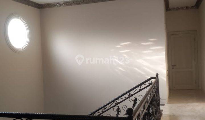 Rumah 2 Lantai di Senayan, Seberang Gelora 8