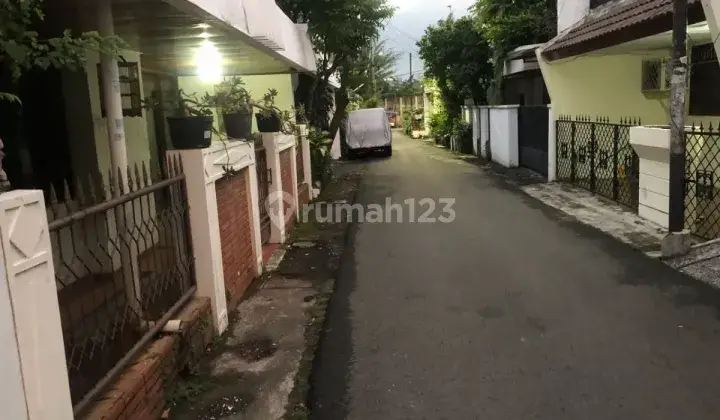 Jual Rumah Tua Hitung Tanah di Patal Senayan, Jakarta Selatan 6