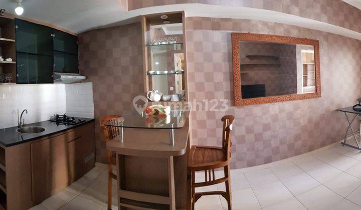 Turun Harga Apartemen Springlake Furnished Mewah 2 BR View Pool 3