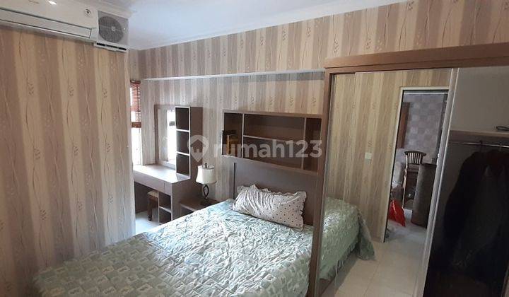 Turun Harga Apartemen Springlake Furnished Mewah 2 BR View Pool 5