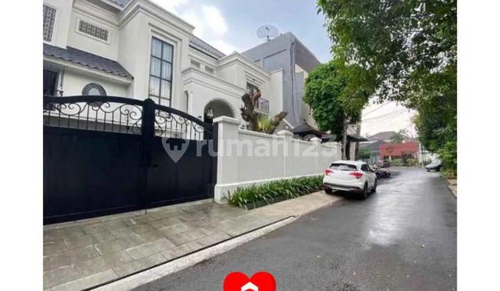 Rumah Bagus di Panglima Polim, Kebayoran Baru, Jakarta Selatan
