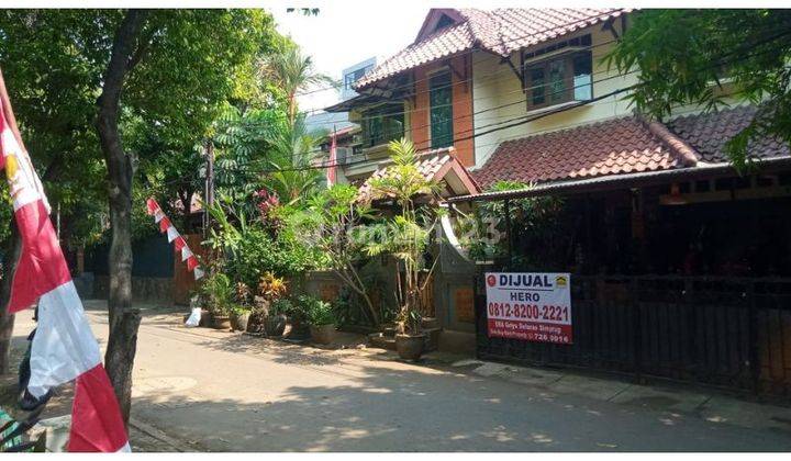 Rumah Depan Taman Jl Hang Jebat Kebayoran Baru