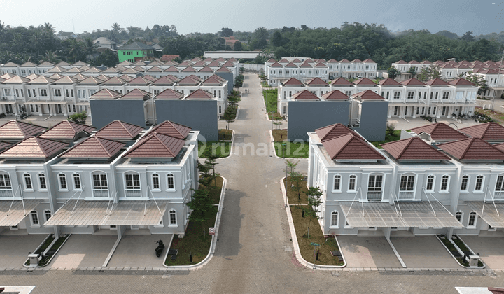 Rumah Klasik Modern Dekat Dengan Stasiun Parung Panjang 7