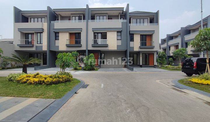 Rumah 3 Lantai Grand Trevista Kebon Jeruk Jakarta Barat 2