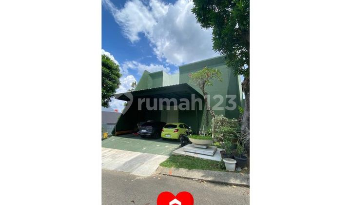 Rumah Bagus dengan Kolam Renang di Sentul City, Bogor Rumah Bagus dengan Kolam Renang di Sentul City, Bogor