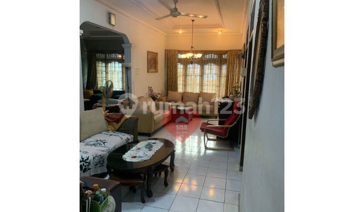 Rumah Hoek di Jl Benda, Kebayoran Baru, Jakarta Selatan 2