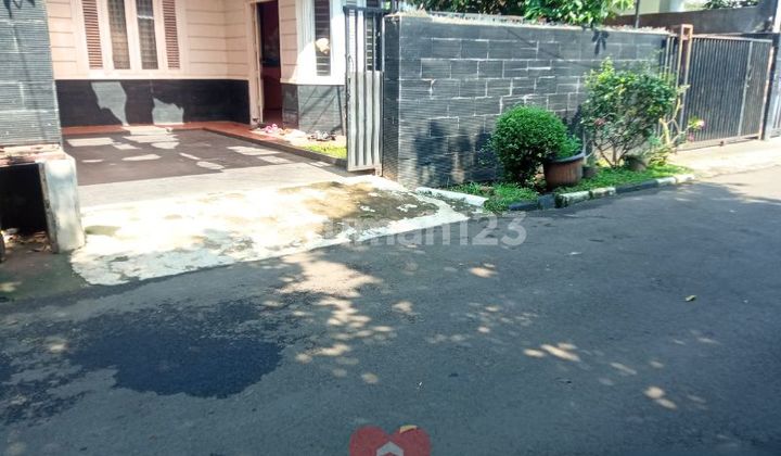Rumah di Perum Pejaten Indah, Pejaten, Jakarta Selatan