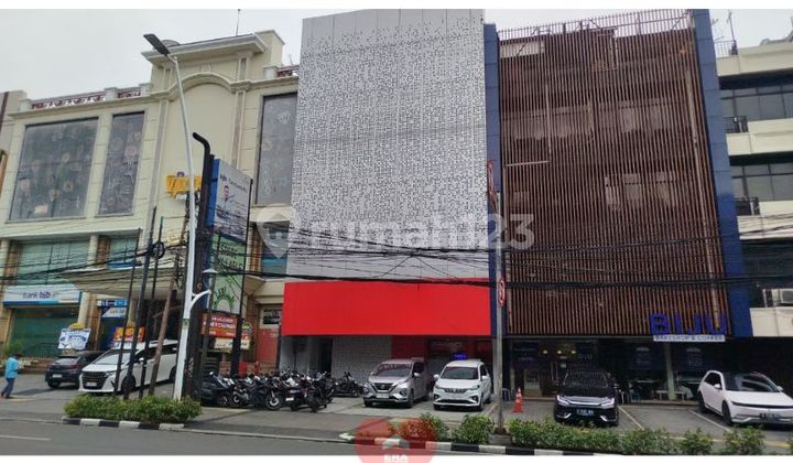 5-Storey Building on Jl Melawai Raya, Kebayoran Baru, South Jakarta 2