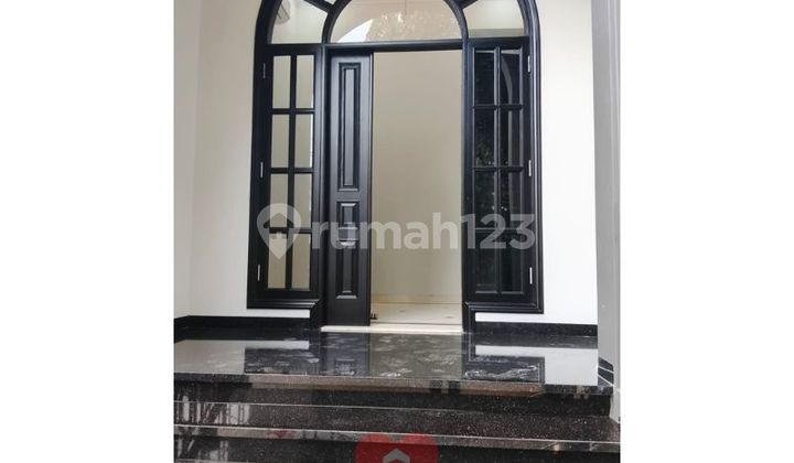 Rumah Baru 4 Lantai ada Lift di Kebayoran Baru, Jakarta Selatan 2