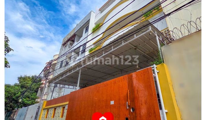 Kost 32 Kamar Full Furnished di Jl Mangga Besar, Tamansari, Jakarta Barat