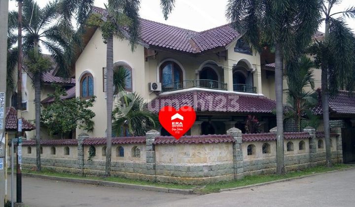 Hook and Asri House on Jl Pondok Cibubur, Depok