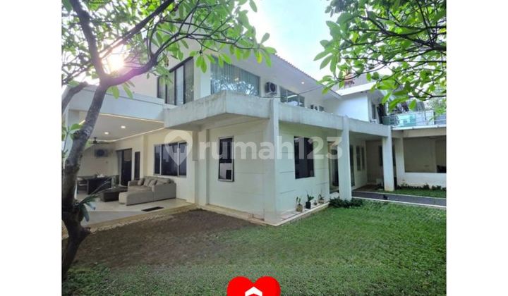 Rumah Bagus Lokasi Strategis di Kebayoran Baru, Jakarta Selatan