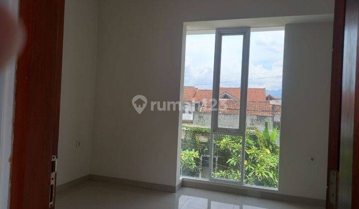  Rumah 2 Lantai Murah 400 Jutaan View Kota Bandung Di Jatihandap  9
