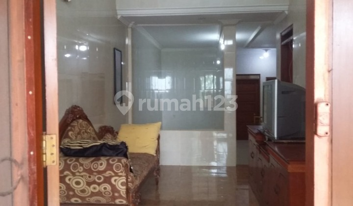 Rumah Bagus Lokasi Strategis 5 menit ke Tol Kopo Kota Bandung Rumah Bagus Lokasi Strategis 5 menit ke Tol Kopo Kota Bandung