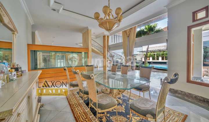 Rumah Megah Siap Huni Desain Modern di Setra Duta Bandung 2